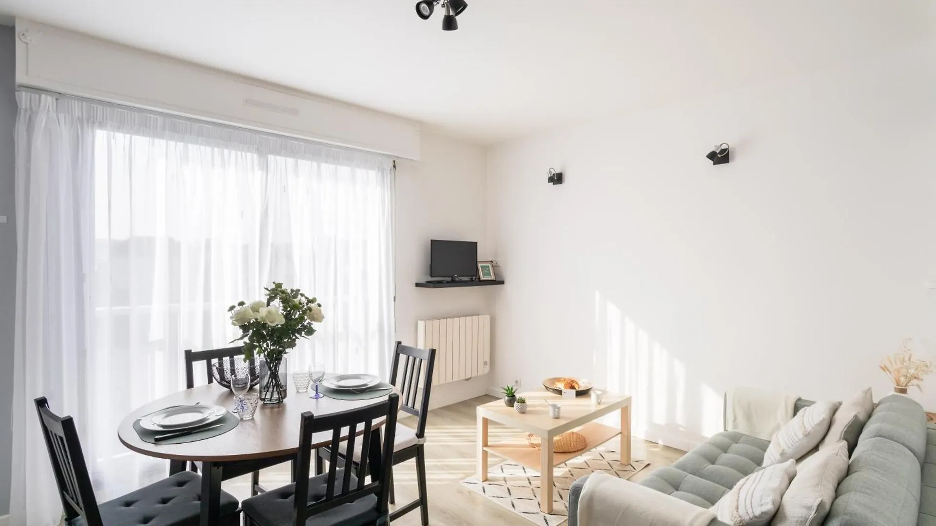 Cosy Mimosa - A 2Min A Pied De La Plage ディナール